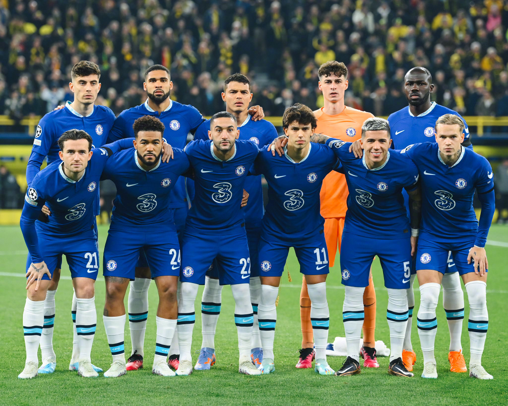 英超焦点战：阿森纳1-0险胜曼城，激战悬念迭起